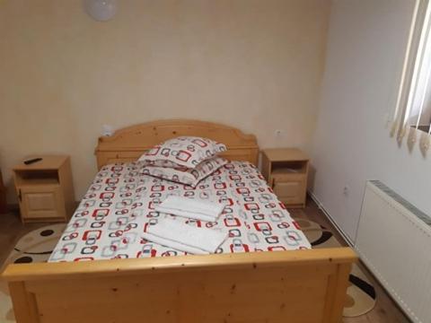 Pensiunea Razvan Gura Rîului Exteriör bild